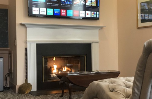 Lee Bed & Breakfast | Chambery Inn /7,000 Sqft Luxury Historic Berkshire landmark on Main Street