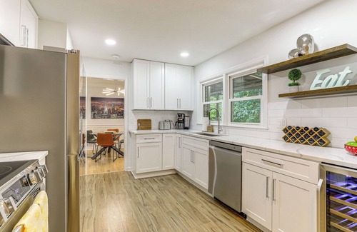 Chamblee House | Chamblee Home w/Fireplace Near Hospitals