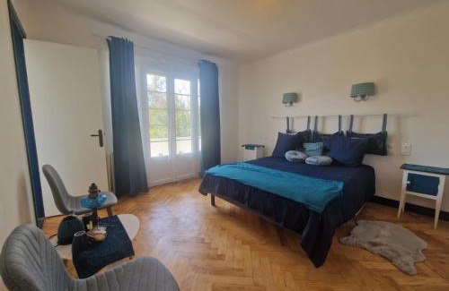 Labouheyre House | Chambre 2 Bleue - WIFI - Proche gare