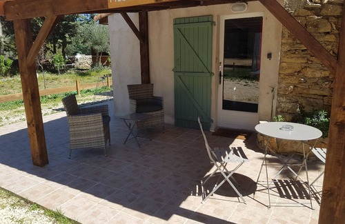 Grans Apartment | Chambre 2 Pers Independante - Cuisine D'ete - Terrasse - Piscine Tennis Petanque