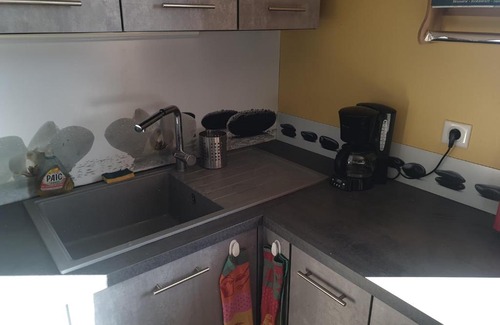 Figeac House | Chambre au calme avec cuisine équipée en supplément sur demande