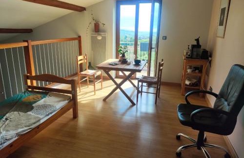 Saint-Romain-de-Popey House | Chambre avec salle de bain privative - Literie qualité - Calme - Simplicité