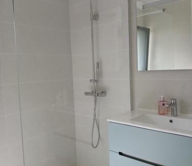 Saint-Thurial Bed & Breakfast | Chambre avec terrasse et salle de bain privative