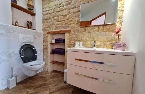 Pierrepont Bed & Breakfast | Chambre confortable avec salle d'eau privative - FR-1-584-326