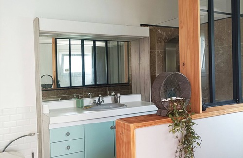 Merignac Bed & Breakfast | Chambre Cosy et Salle D'eau Indépendantes Dans Maison au Calme à Merignac Arlac