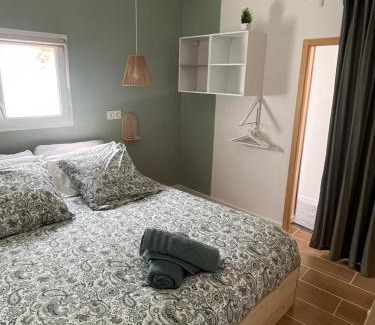 Paulhan House | Chambre Cosy Sud Doré avec Piscine