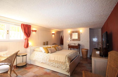 Cestas House | Chambre d'Hôtes à Cestas