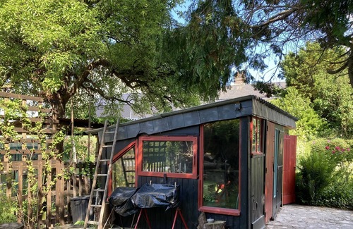 Ponts-et-Marais Bed & Breakfast | Chambre d'hôtes avec joli jardin
