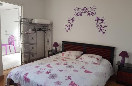 Sathonay-Camp Bed & Breakfast | Chambre d'Hôtes La Rose des Vents