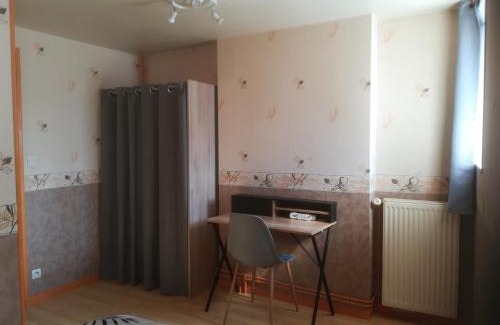 Chatellerault House | Chambre double avec WiFi châtellerault