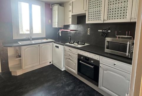 Fleury-les-Aubrais House | Chambre double chez habitant