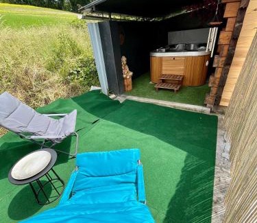Vanzy Bed & Breakfast | Chambre indépendante avec jacuzi et climatisation