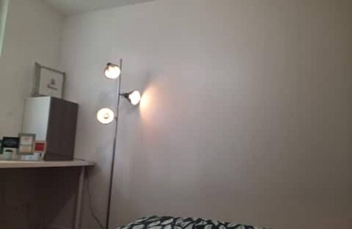 Villejean Bed & Breakfast | Chambre Rouge