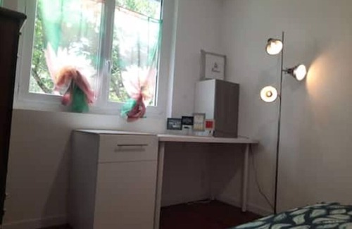 Villejean Bed & Breakfast | Chambre Rouge