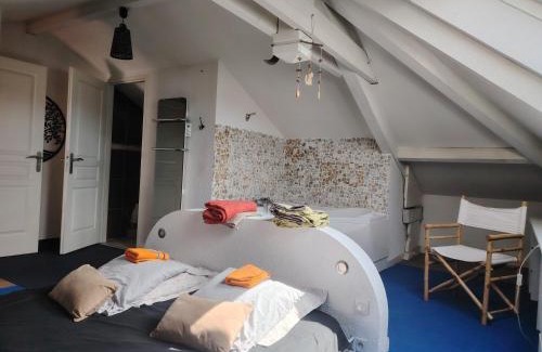 Benesse-Maremne House | Chambre Suite Zen Baignoire sous les toits