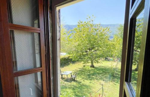 Saint-Jorioz Bed & Breakfast | Chambres d'hôtes avec entrée privative au calme dans maison de village au-villard
