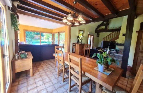 Anould Bed & Breakfast | Chambres de charme avec jacuzzi, hammam et piscine, au cœur de la nature près de Gérardmer - FR-1-589-489