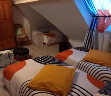 Cerans-Foulletourte House | Chambres doubles et dortoir