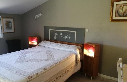 Vignonet Bed & Breakfast | Chambres et Gîte Peyroutas "Amélie" à Vignonet St Emilion