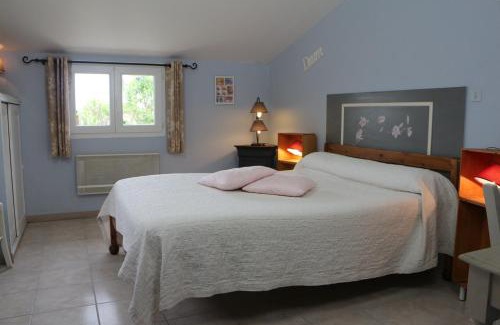 Vignonet Bed & Breakfast | Chambres et Gîte Peyroutas "Amélie" à Vignonet St Emilion