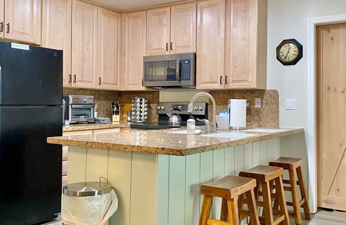 Mammoth Lakes Condo | Chamonix#56 Remodeled - 5 Min walk to Canyon Lodge