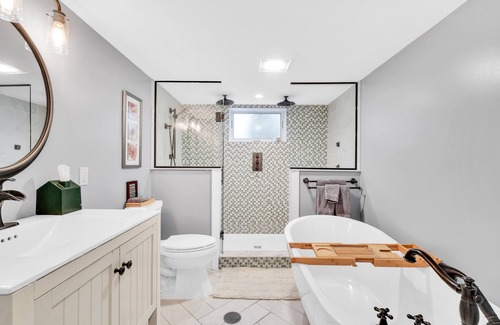 Malletts Bay House | Champlain Bungalow on Champlain Lake