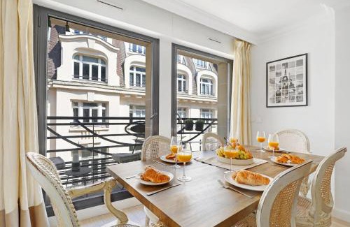 Madeleine Apartment | Champs-Élysées & Arc de Triomphe - 2BR - Paris Vacation Rentals