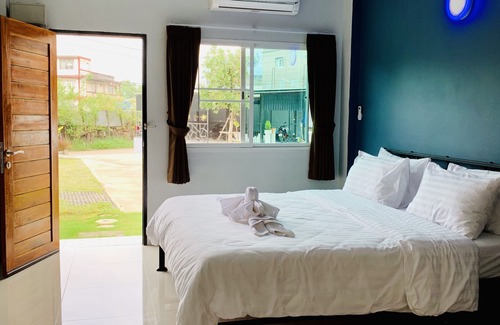 Chok Chai Hotel | Chan place Hotel