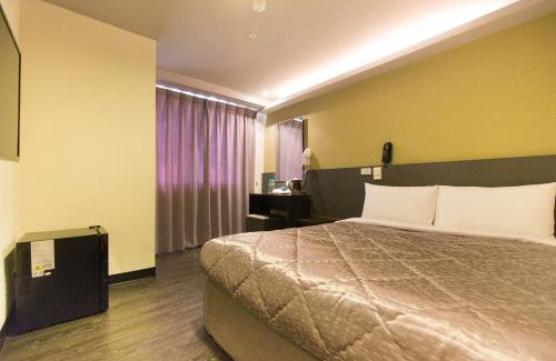 Central District Hotel | Chance Hotel