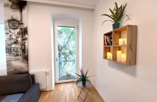 Brigittenau Apartment | Channel Allée Apartment