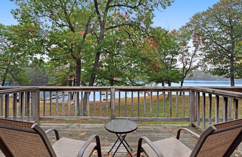 Eagle River Apartment | Chanticleer Inn 56