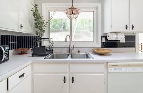 Chapel Hill House | Chapel Hill Nature Retreat with Room for the Entire Family