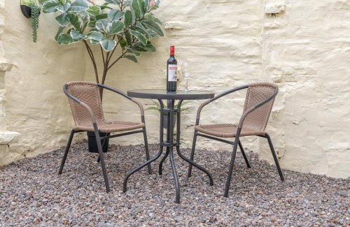 Nelson House | Chapel House, M65, Hospital, Good Parking