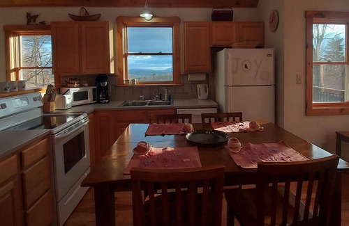 Boone Cabin | Chapel Rest - 2-3 bedrooms, 2 1/2 baths, Stunning mountain view.