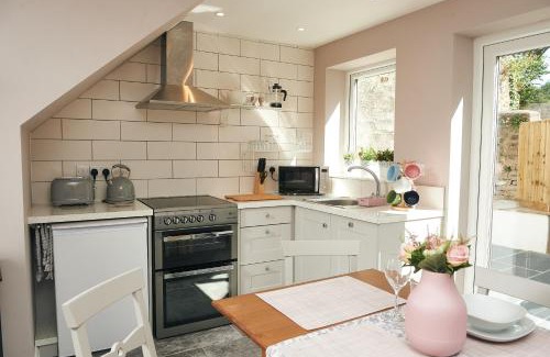 Laugharne House | Chapel View