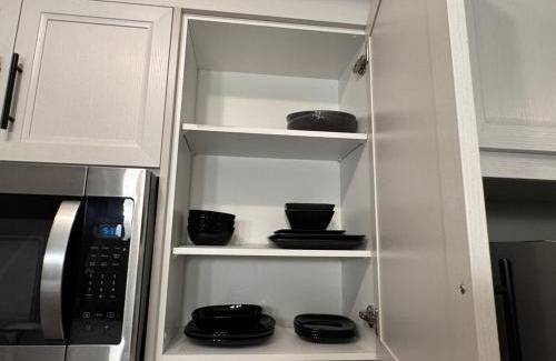 Southwest Edmonton House | Chappelle Comfort Unique Retreat with AC