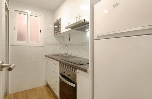 Collblanc y La Torrassa Apartment | Charming apartment near Barcelona