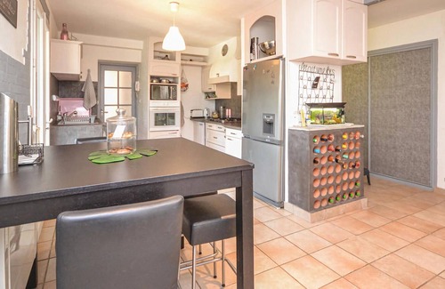Saint-Paul-Trois-Chateaux House | Charming villa with private pool, terrace and fenced garden in Drôme Provençale