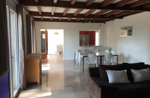 Chateauneuf-le-Rouge House | Character villa with large pool and garden, near Aix en Provence!