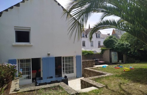 Plouhinec House | Character house by the sea