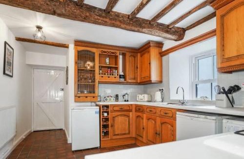 Aberystwyth House | Characterful 3 Bedroom Cottage