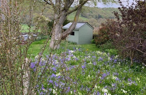 Lowick Cottage | Characterful & spacious C17th cottage. 3 Bed. Pet friendly. Rural tranquillity.