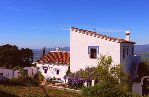 Alcaucin Villa | Characterful stylish Andalucian Cortijo - huge pool and panoramic lake/sea views