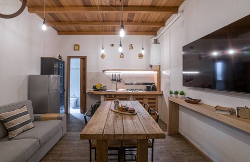 Moltrasio Apartment | Characteristic newly renovated property located in a typical hamlet in the village of Moltrasio, a town in a strategic position just 9km from the center of Como and 25km from Menaggio! The house can accommodate up to 4 people and is accessed via a stairc