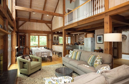 Canandaigua House | Chardonnay Chalet: Dreamy Adirondack Style Chalet in Wine Country!