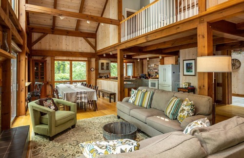 Canandaigua House | Chardonnay Chalet: Dreamy Adirondack Style Chalet in Wine Country!