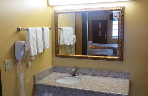 Glendale Hotel | Chariot Inn Glendale - Pasadena