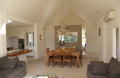Kerikeri House | Charlies Rock Bed & Breakfast in Kerikeri