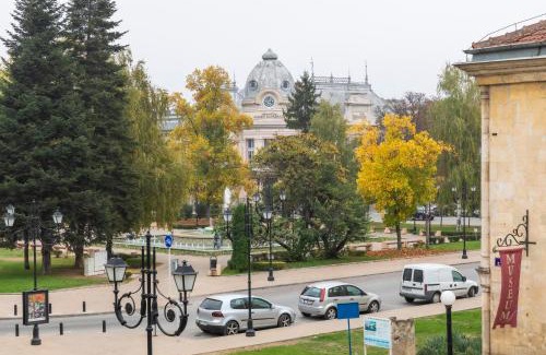 Ruse Center Hotel | Charlino Plaza