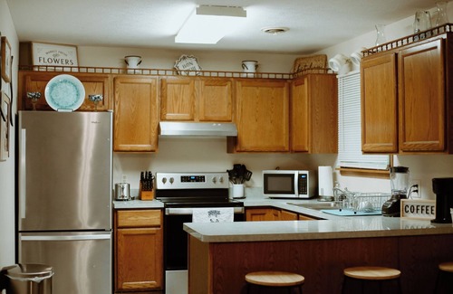 Millersburg Condo | Charlotte's Cove - Right in the Heart of Amish Country